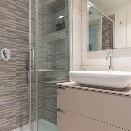 Apartment Bilocale - La Ringhiera Dell'isola Milan